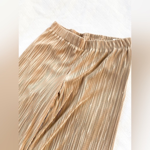 Anne Klein Gold Pleated Wide Leg Pants with Elastic Waist, Size Small - Picture 5 of 9